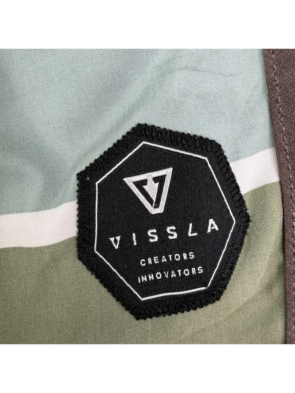 Vissla Upcycled Coconut Fabric Colorblock Boardshorts Hybrid Swim Men's 34x9